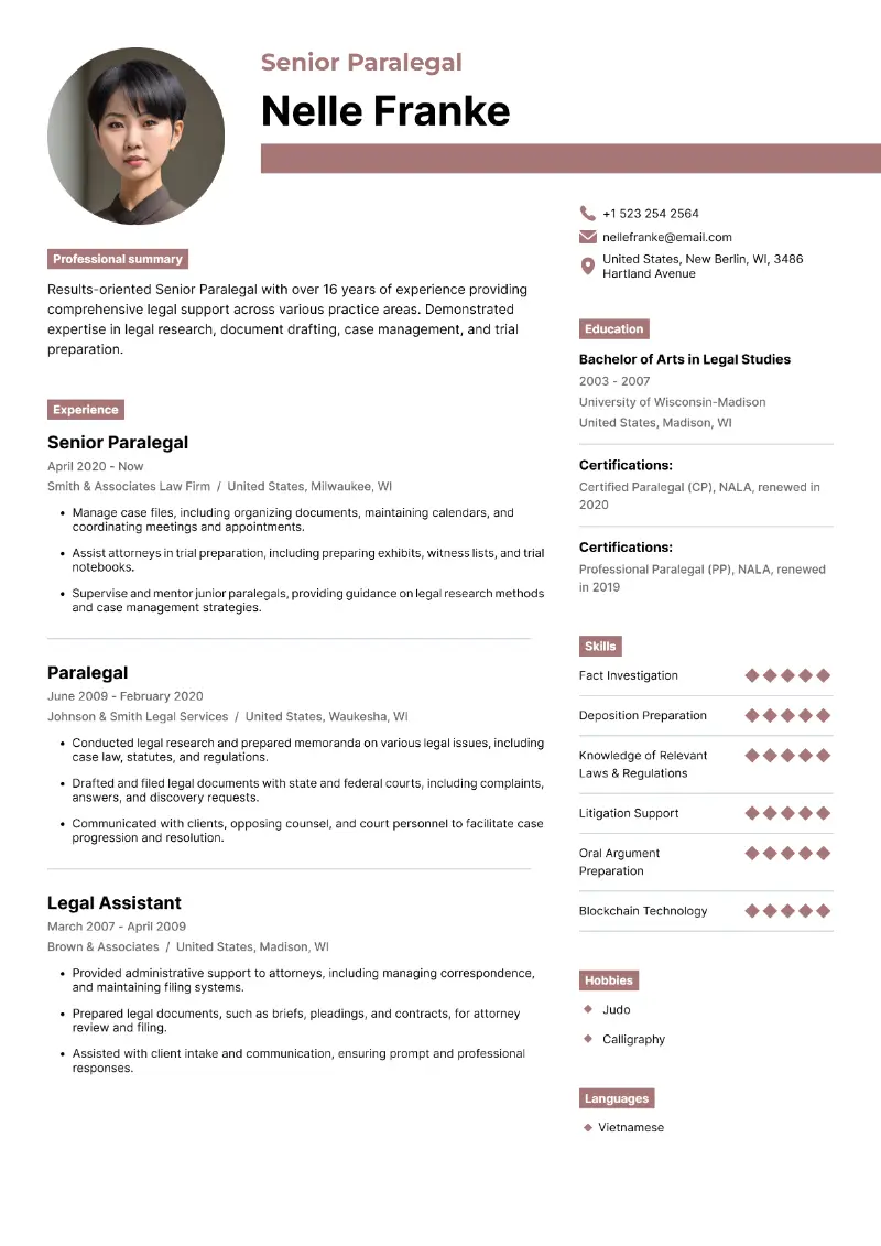 Paralegal Resume Examples and Writing Tips for 2025